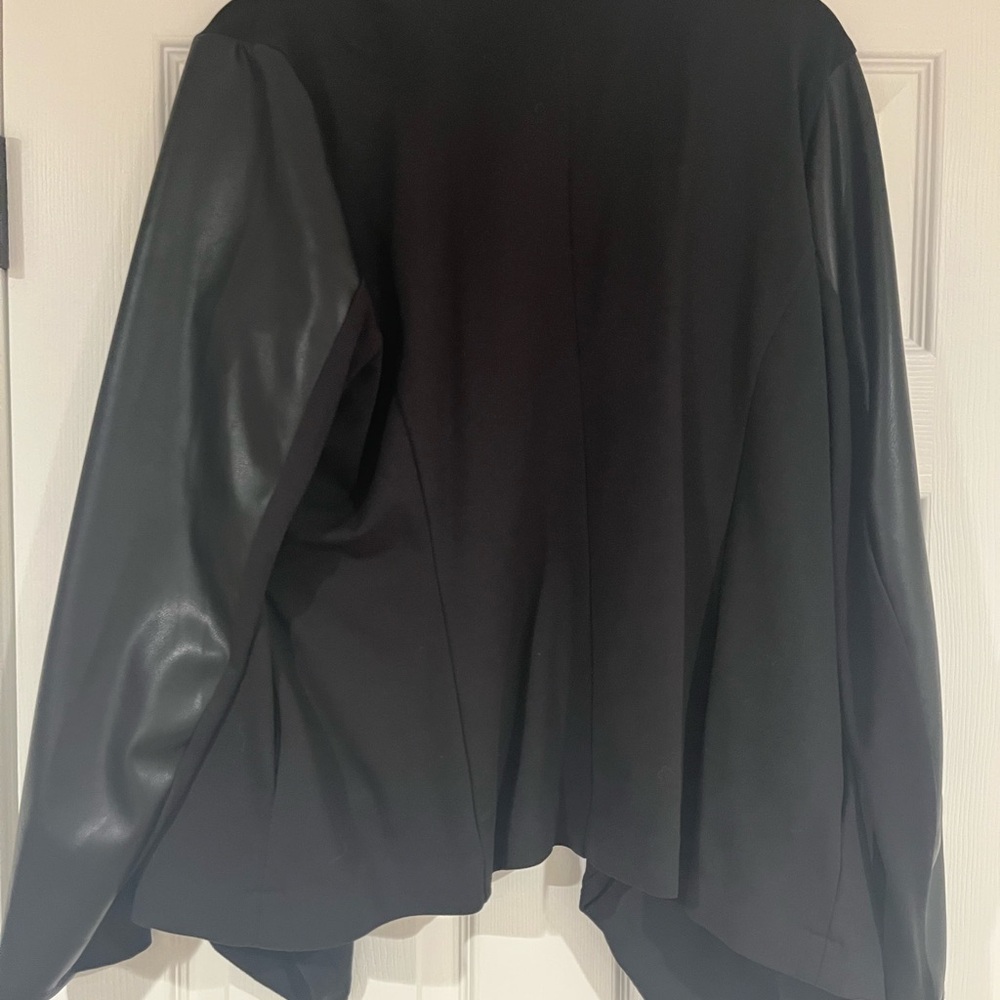 Sofia by Sofia Vergara Black Drape Blazer - Picture 8 of 9